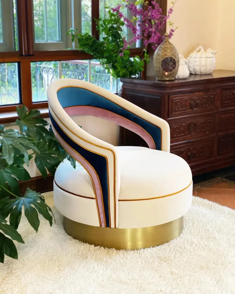 Swivel Charisse Armchair: Edra