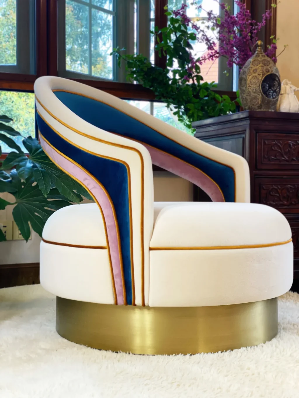 Swivel Charisse Armchair: Edra
