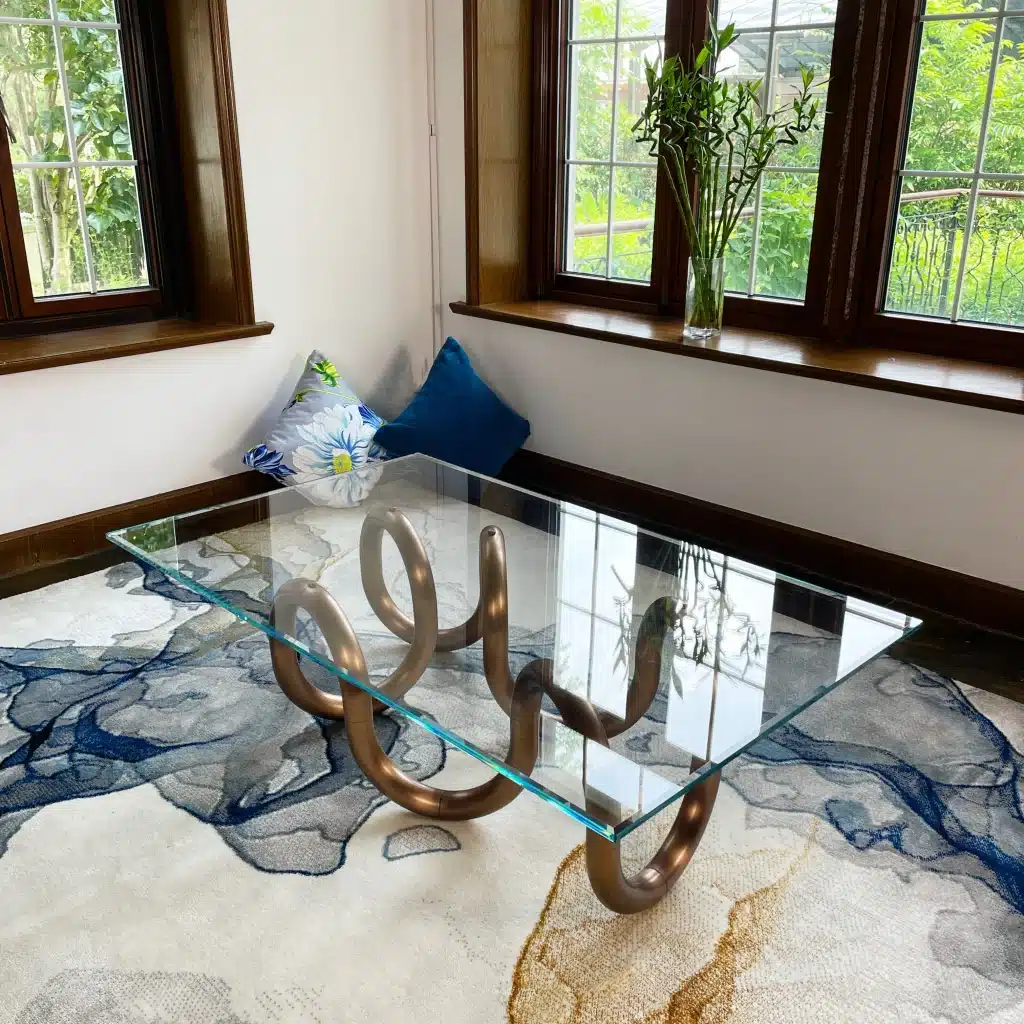Aenigma 40 Table
