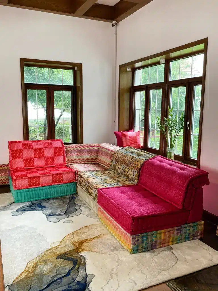 French Daybed Sofa: Nene