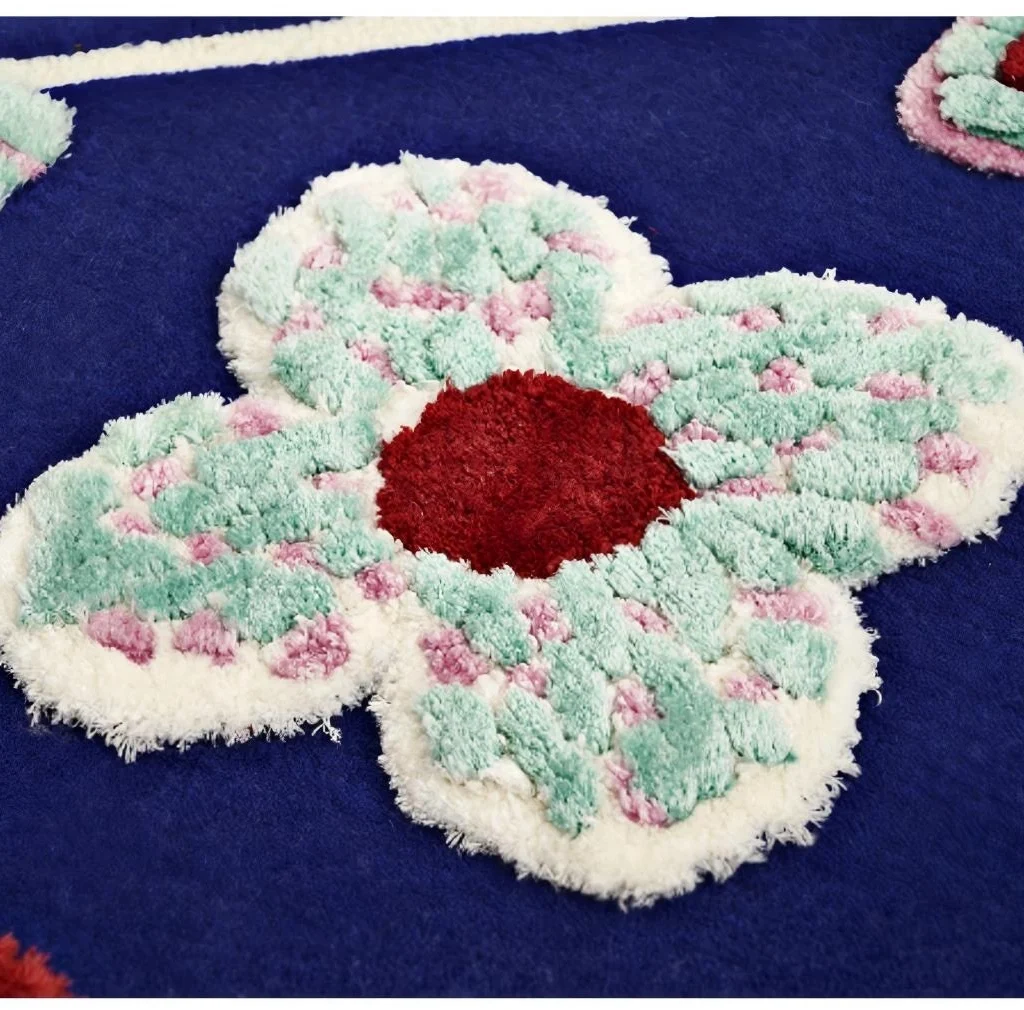 DAISIES 3
