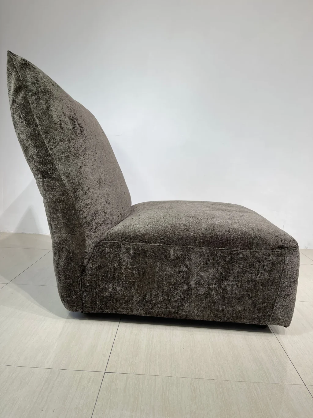 Petal Standard Sofa : Single Seater