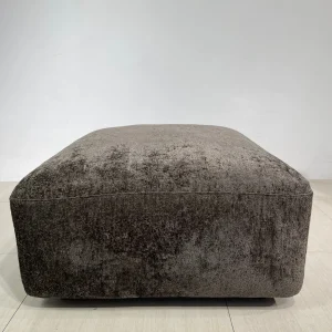 Petal Standard Sofa : Ottoman