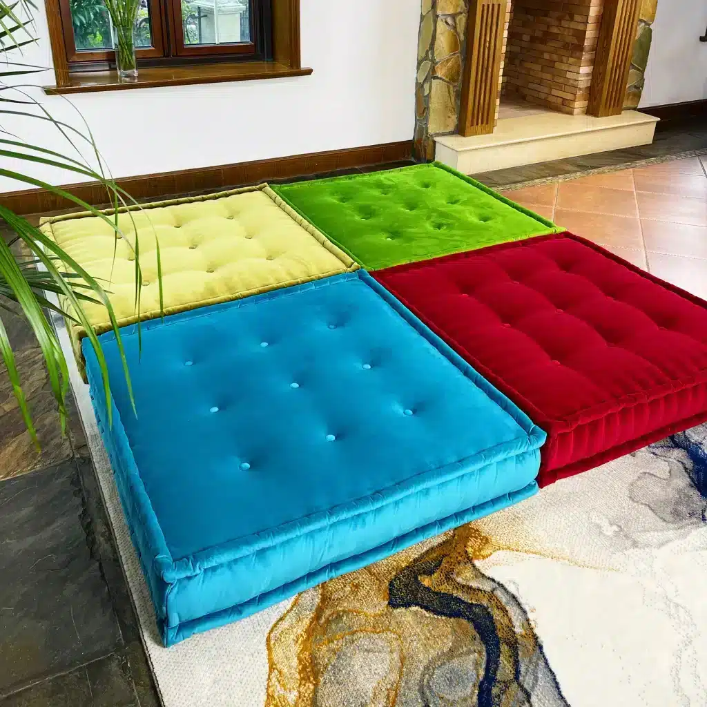 French Daybed Sofa : Erena