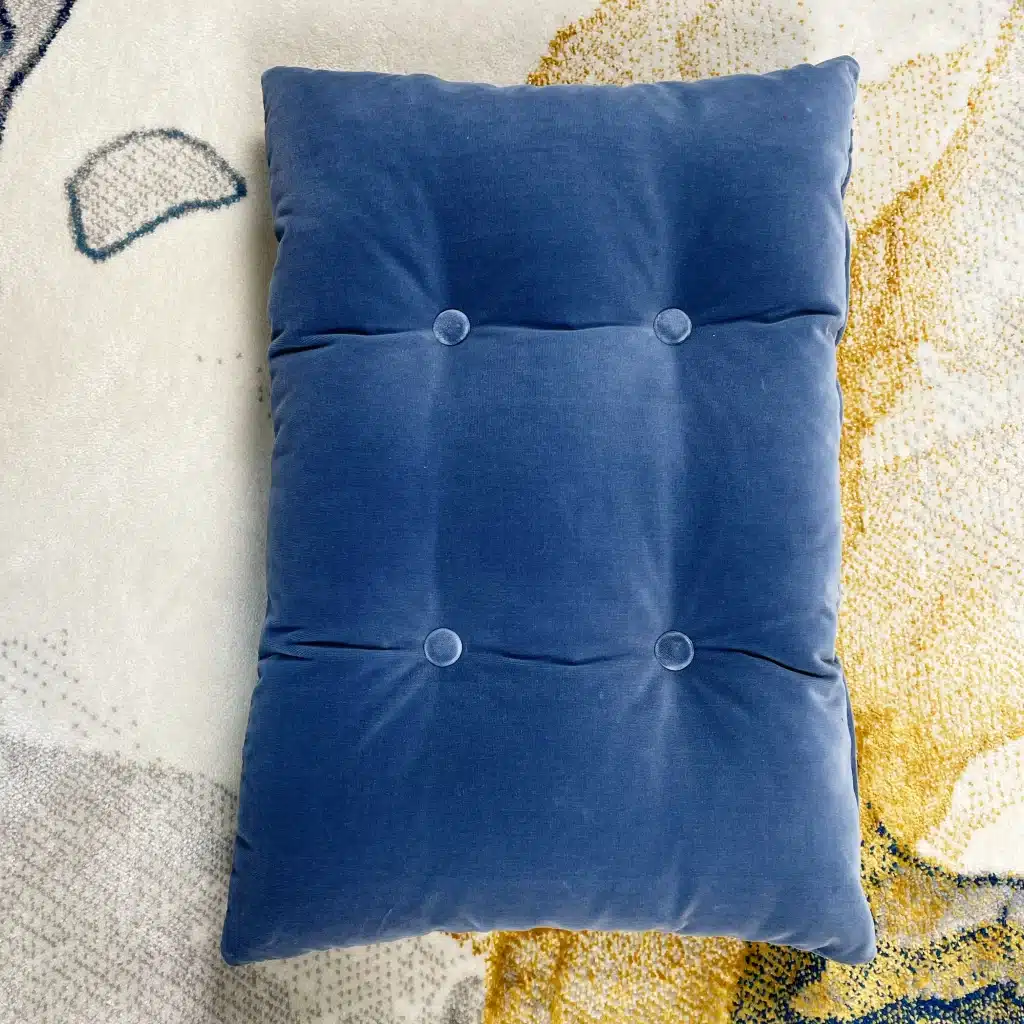 Rectangle Throw Pillow w/ 4 buttons