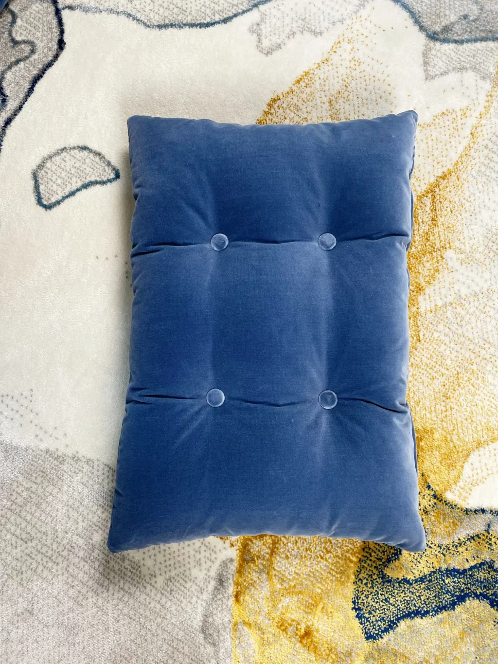 Rectangle Throw Pillow w/ 4 Buttons – Velvet