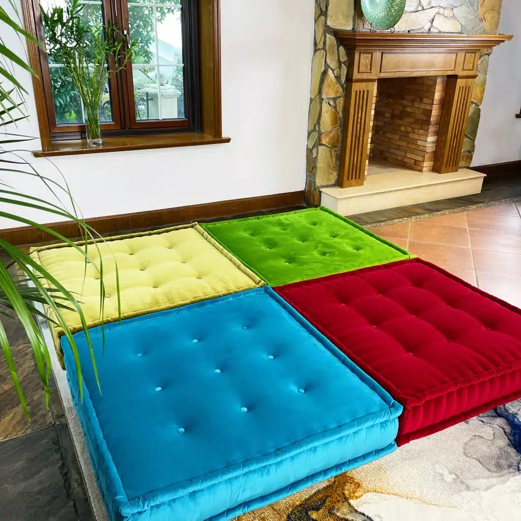 French Daybed Sofa : Erena