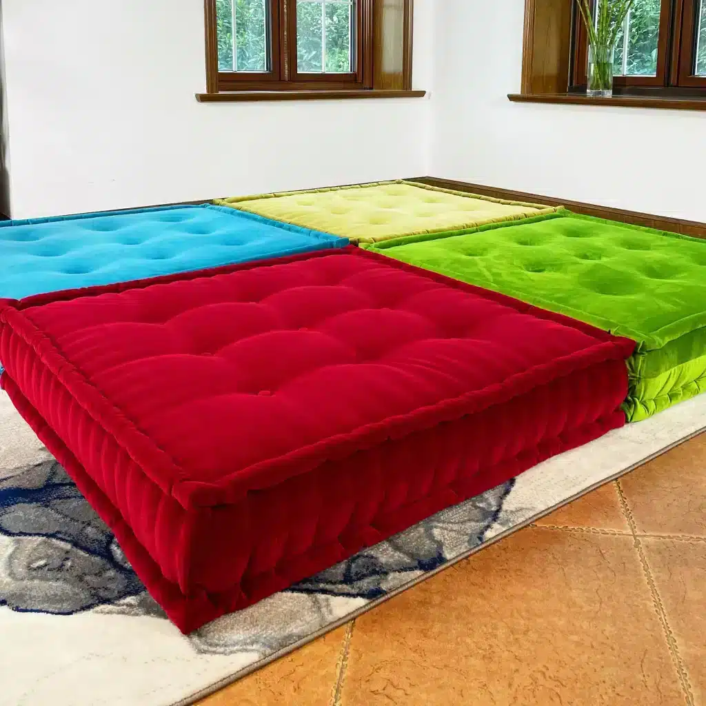 French Daybed Sofa : Erena