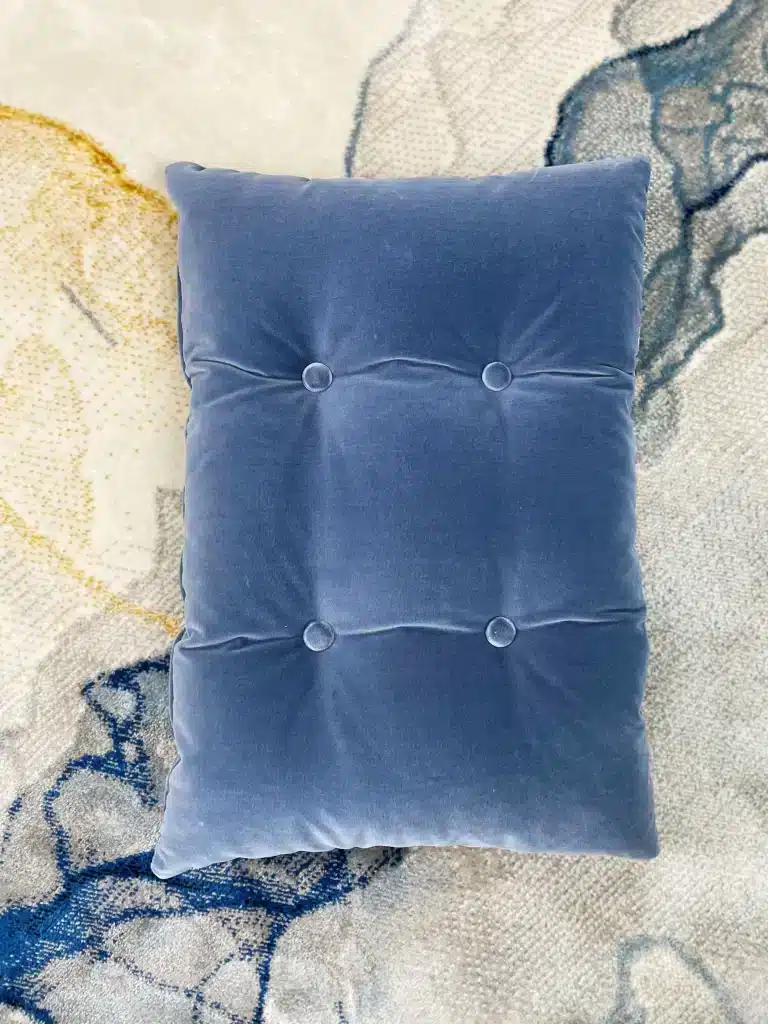 Rectangle Throw Pillow w/ 4 buttons