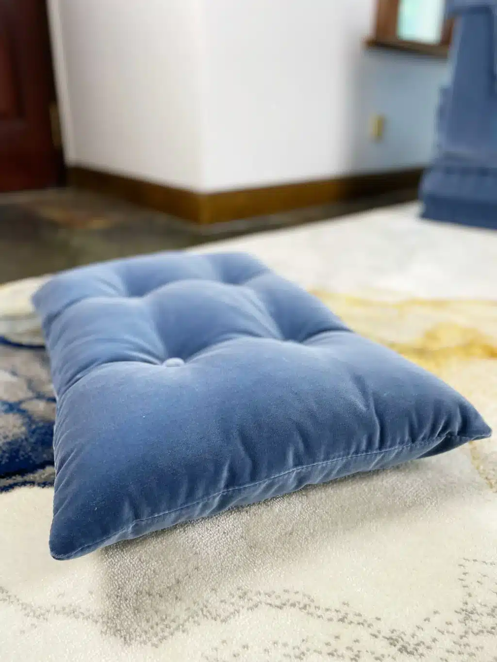 Rectangle Throw Pillow w/ 4 buttons