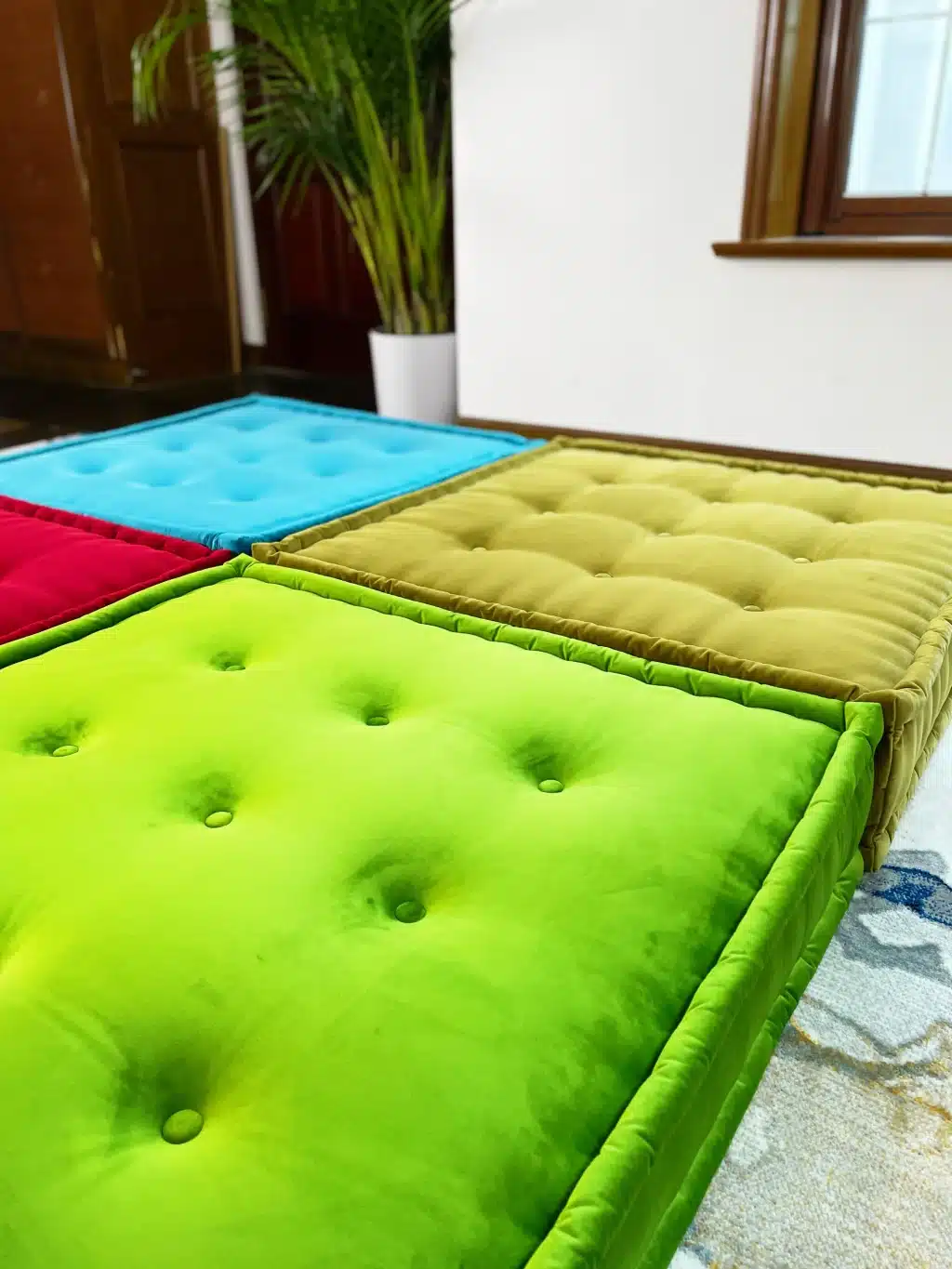 French Daybed Sofa : Erena
