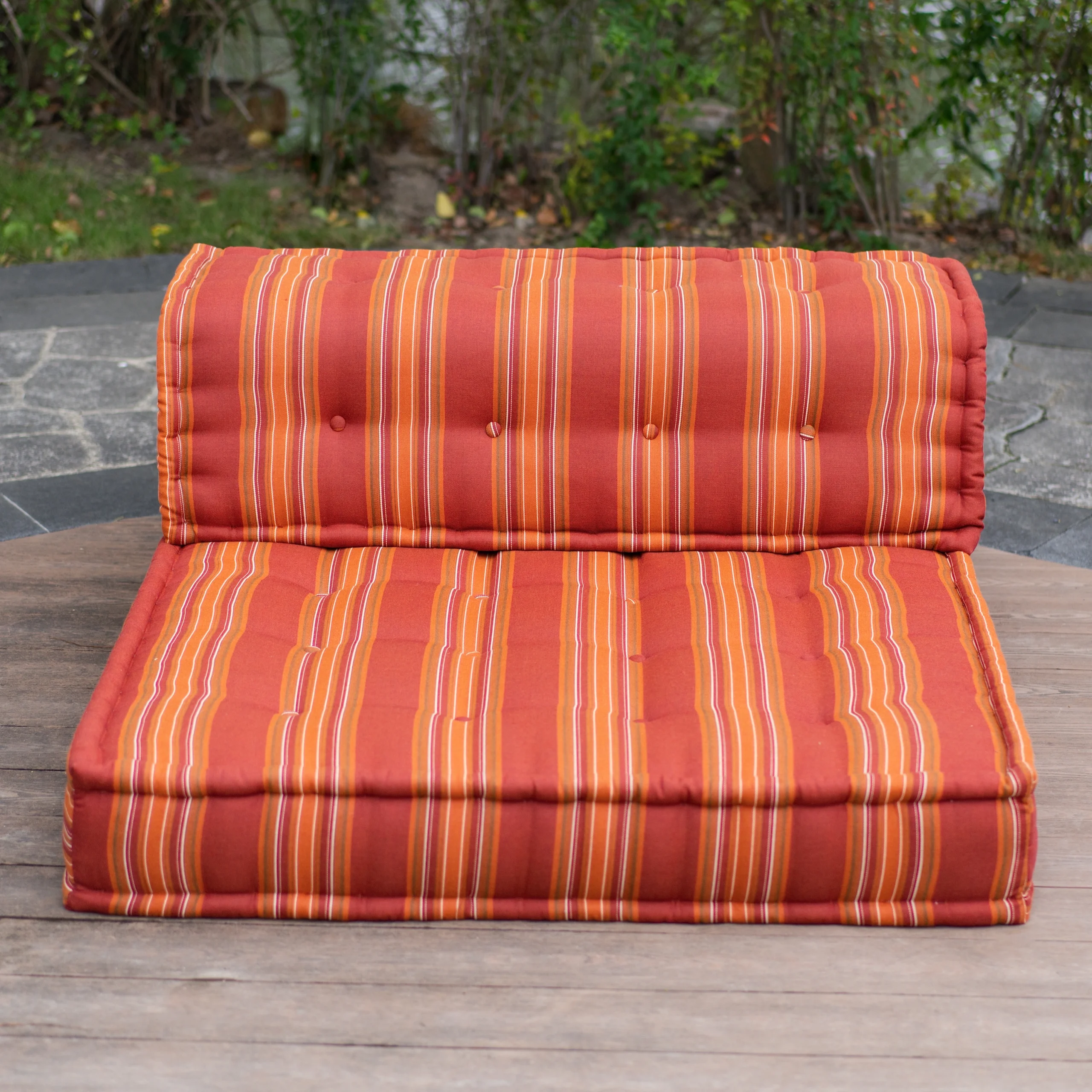 Outdoor Mah Jong Sofa - 4 Button Single Seater