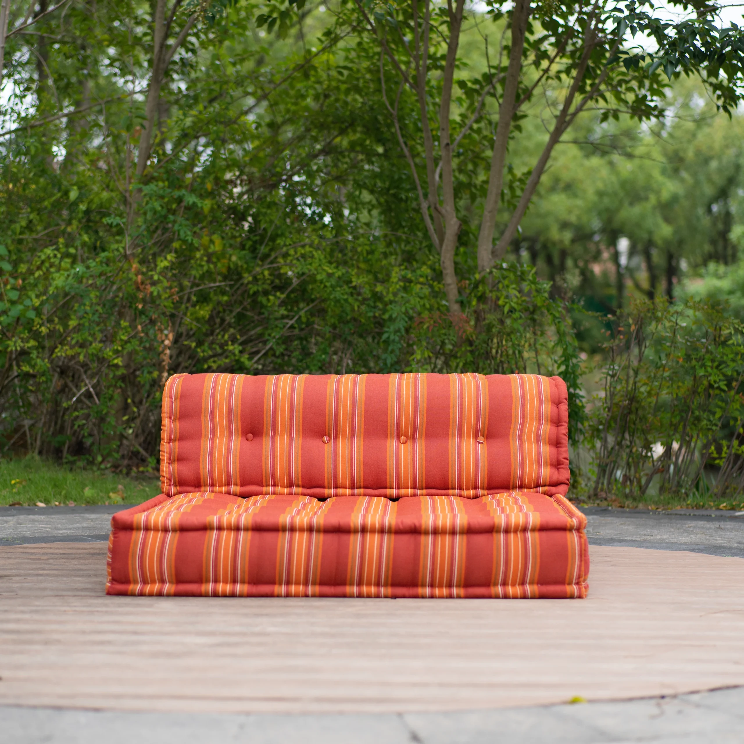 Outdoor Mah Jong Sofa - 4 Button Single Seater