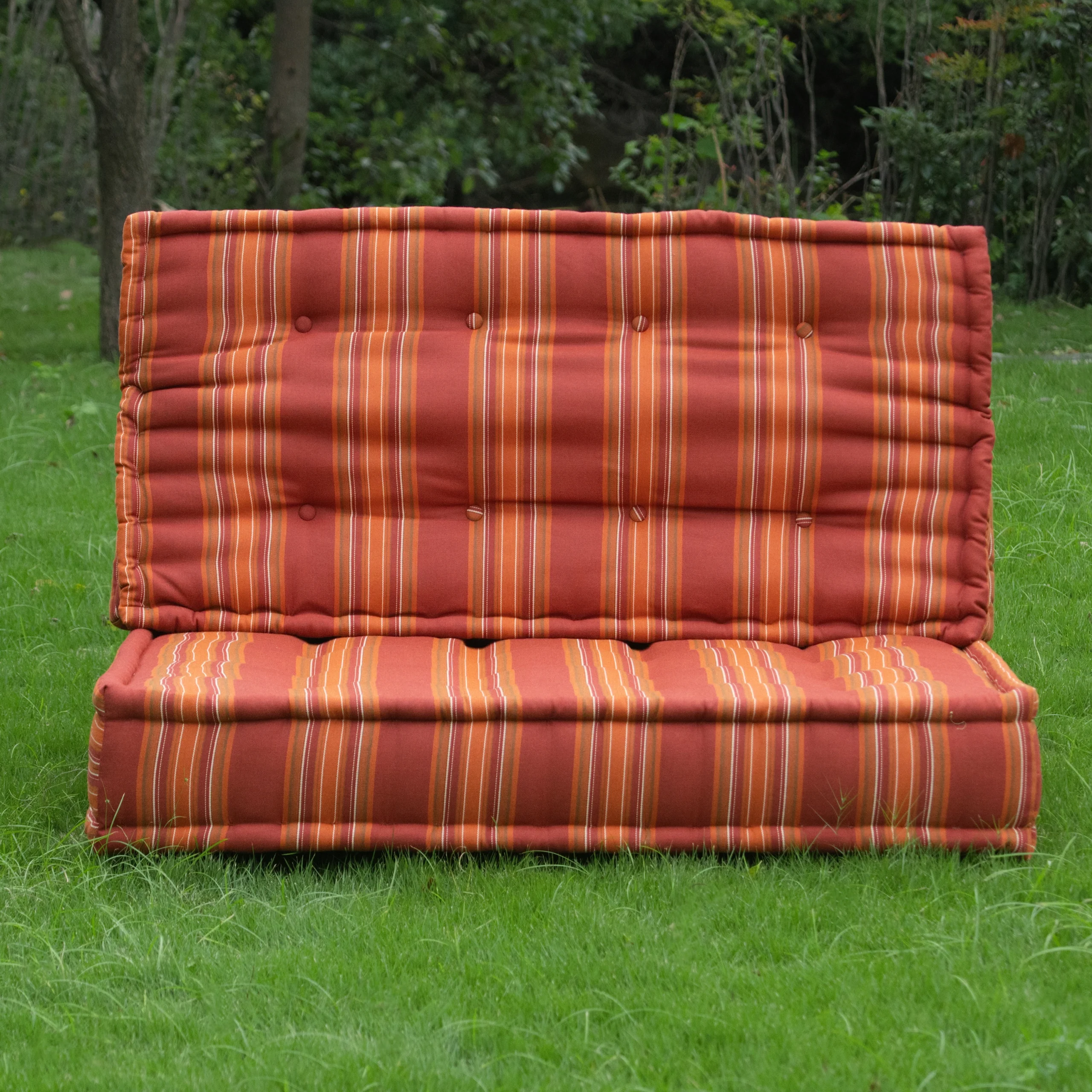 Outdoor Mah Jong Sofa - 4 Button Single Seater