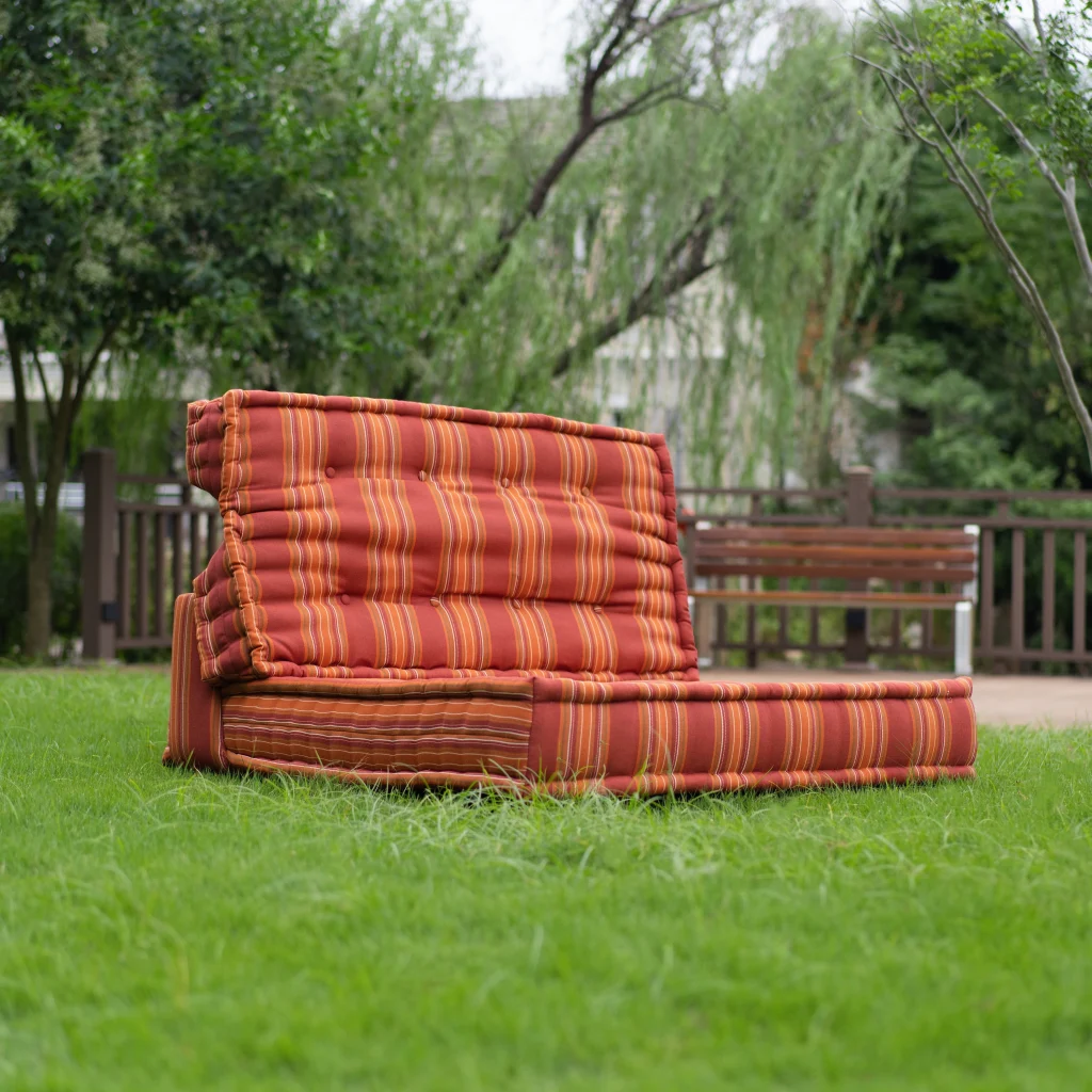 Outdoor Colorful Sofa : 4 Button Single Seater