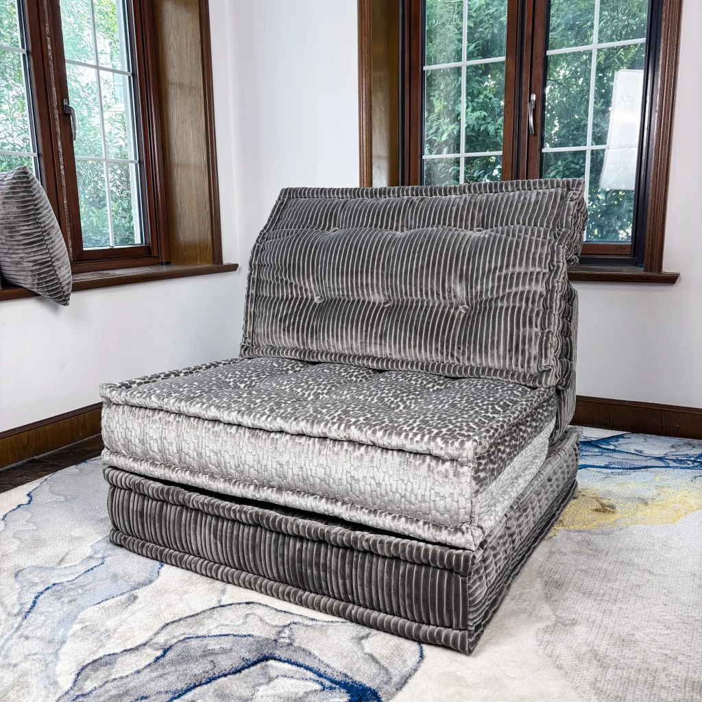 French Daybed Sofa : Susan