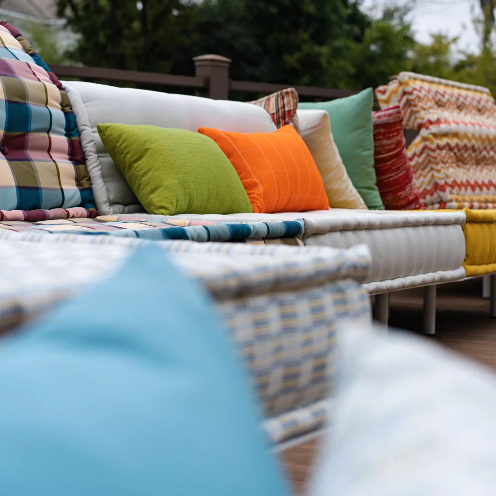 Outdoor Mah Jong Sofa Set: Iris