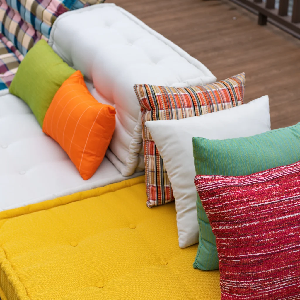 Outdoor Mah Jong Sofa Set: Iris