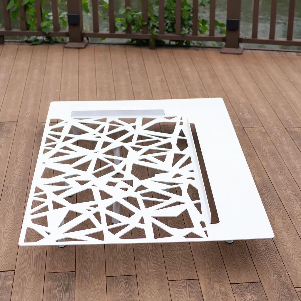 Outdoor lounge chair platform