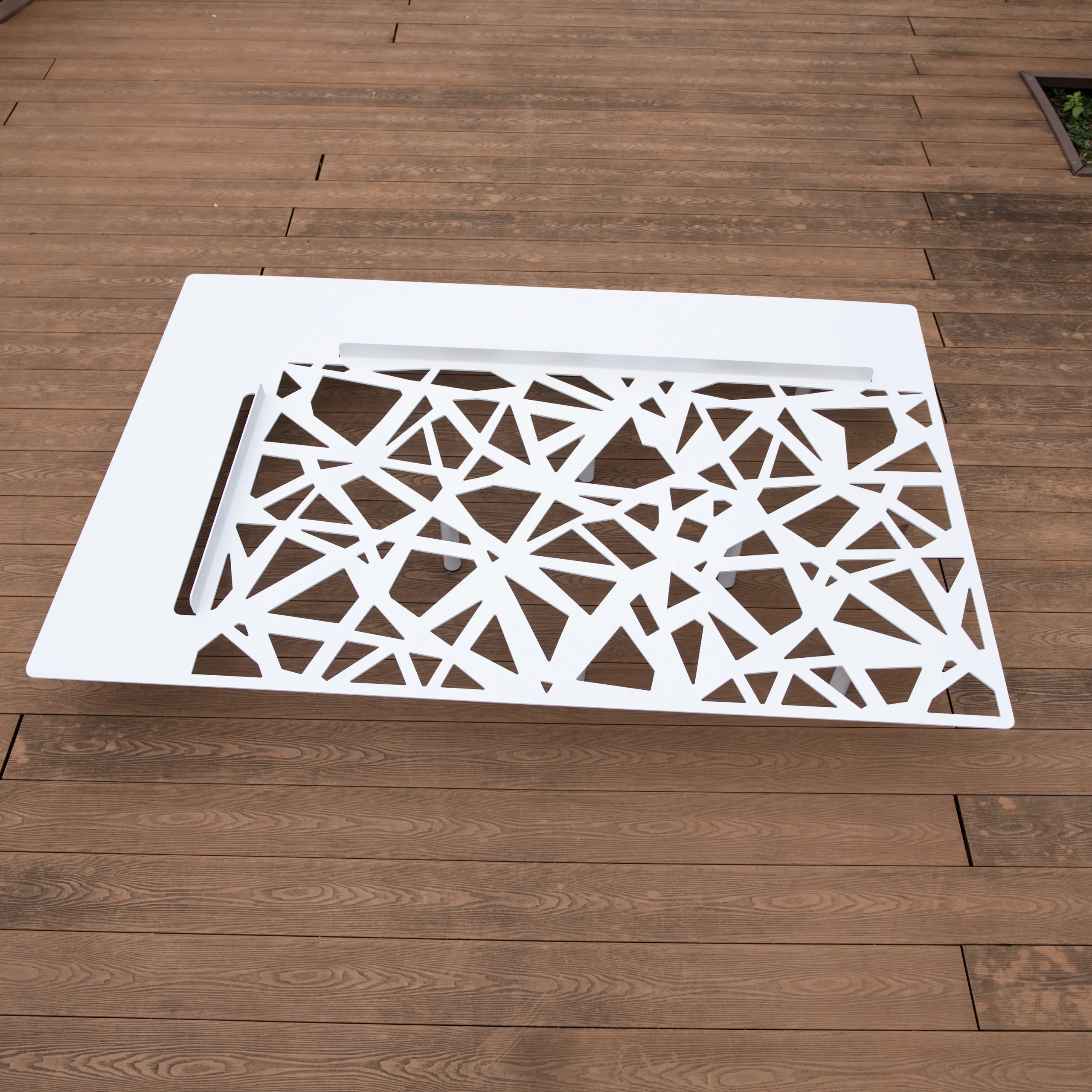 Outdoor lounge chair platform