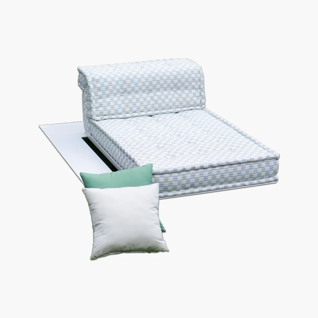 Outdoor Mah Jong Sofa Set: Reed