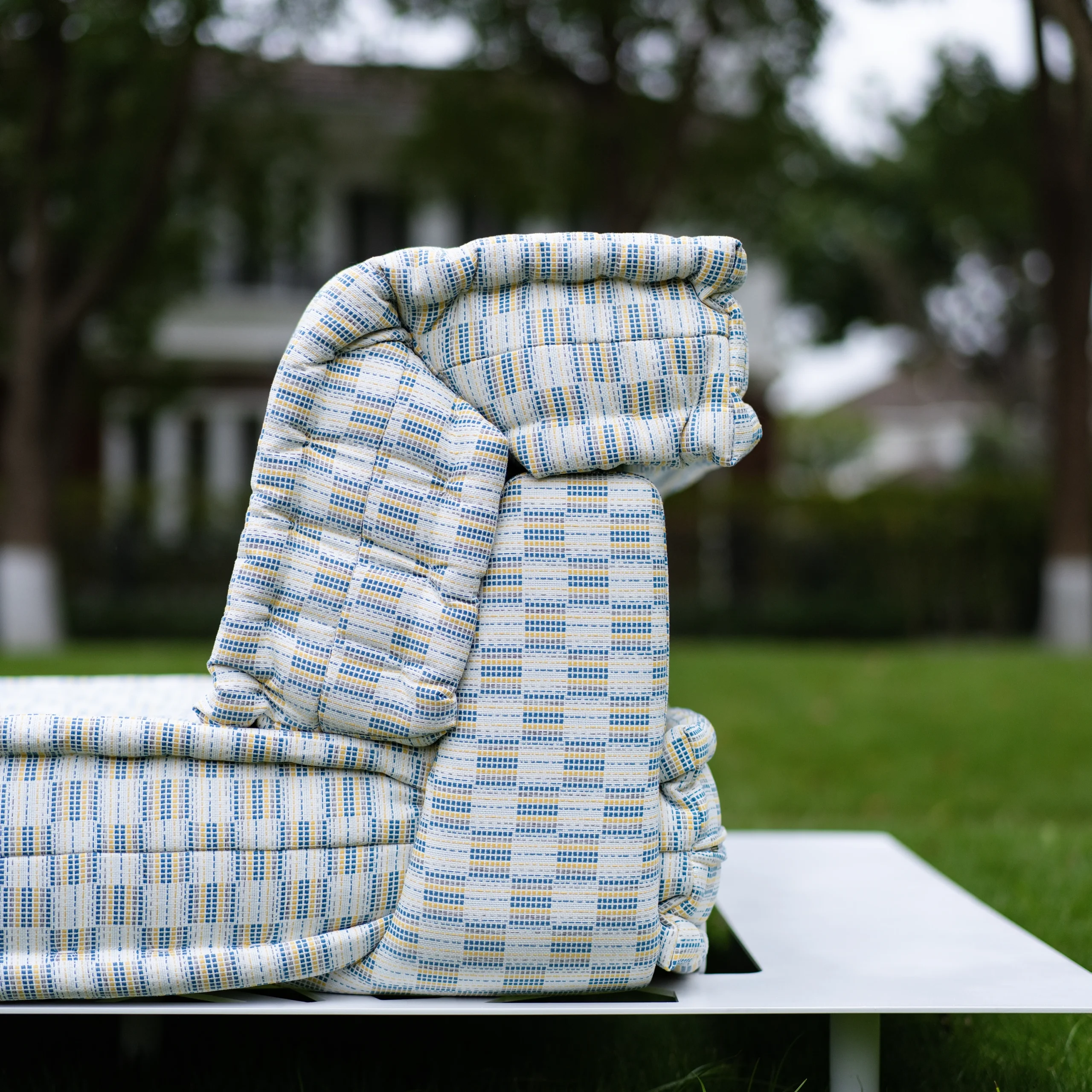 Outdoor Mah Jong Sofa Set: Reed