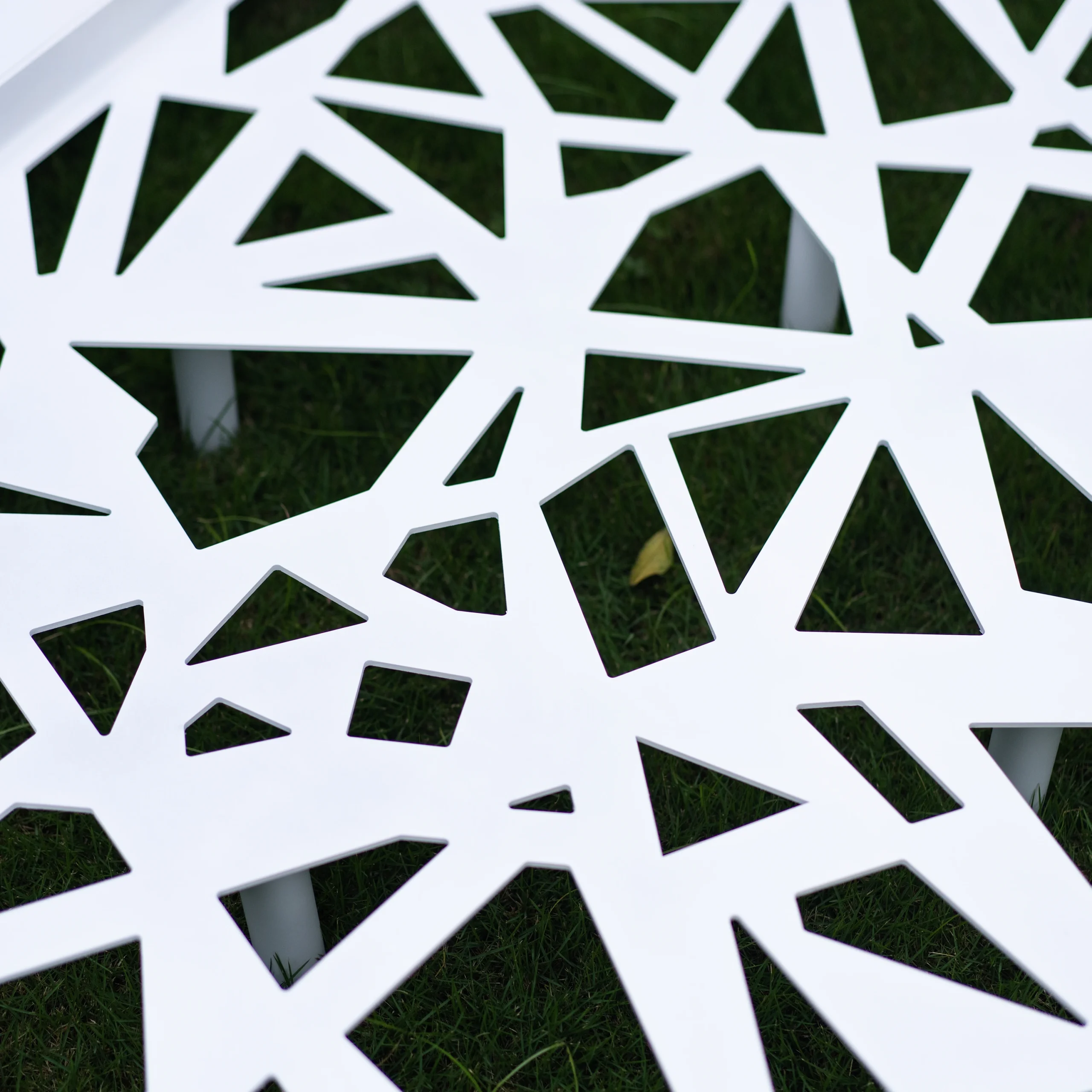 Outdoor lounge chair platform