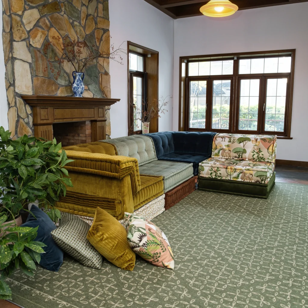 French Daybed Sofa: Hillary