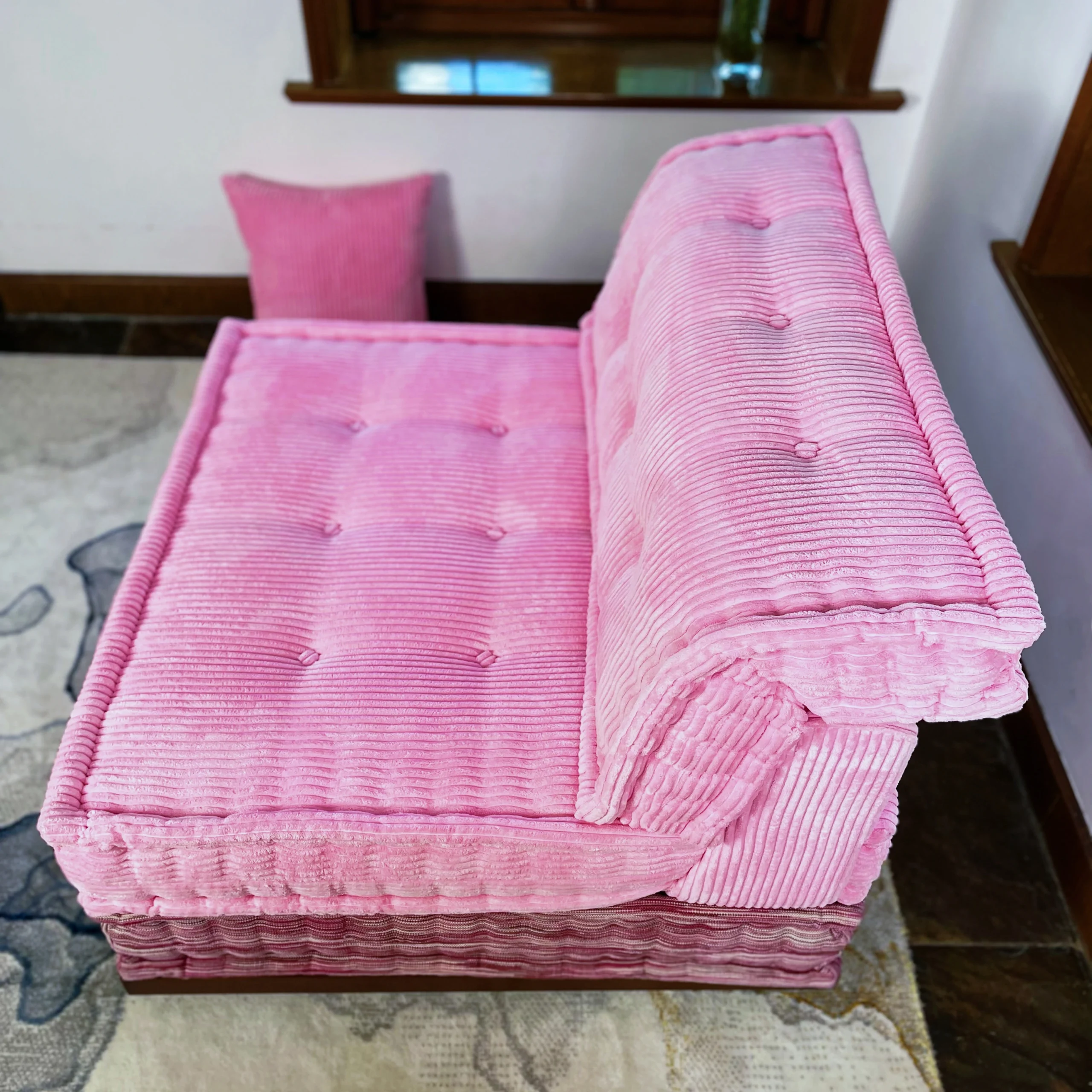 Mah Jong Sofa : Elaine