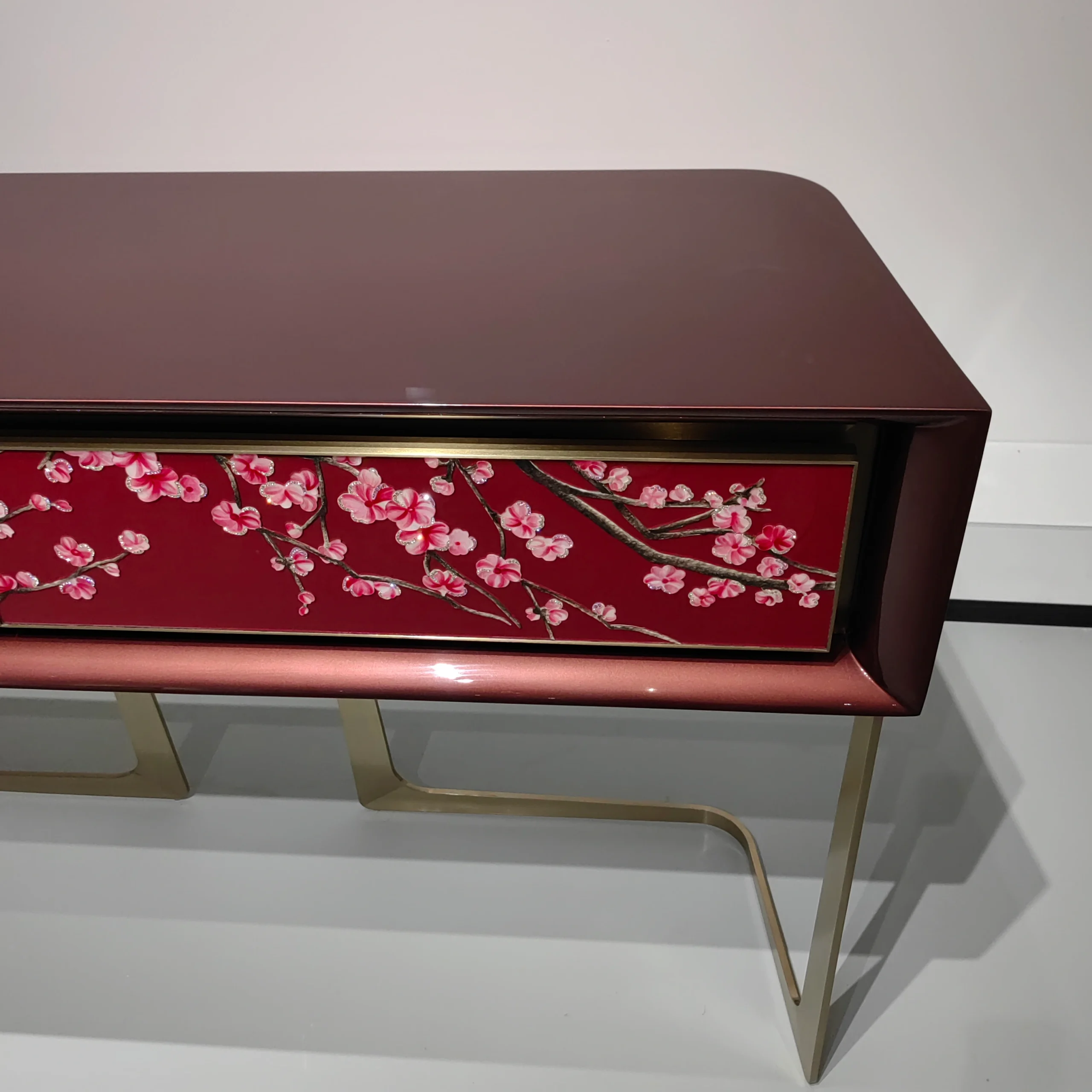 Inlay furniture - Red Blossom console Table