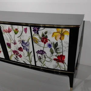 Crystal Inlay Furniture: Secret Garden Sideboard (White)