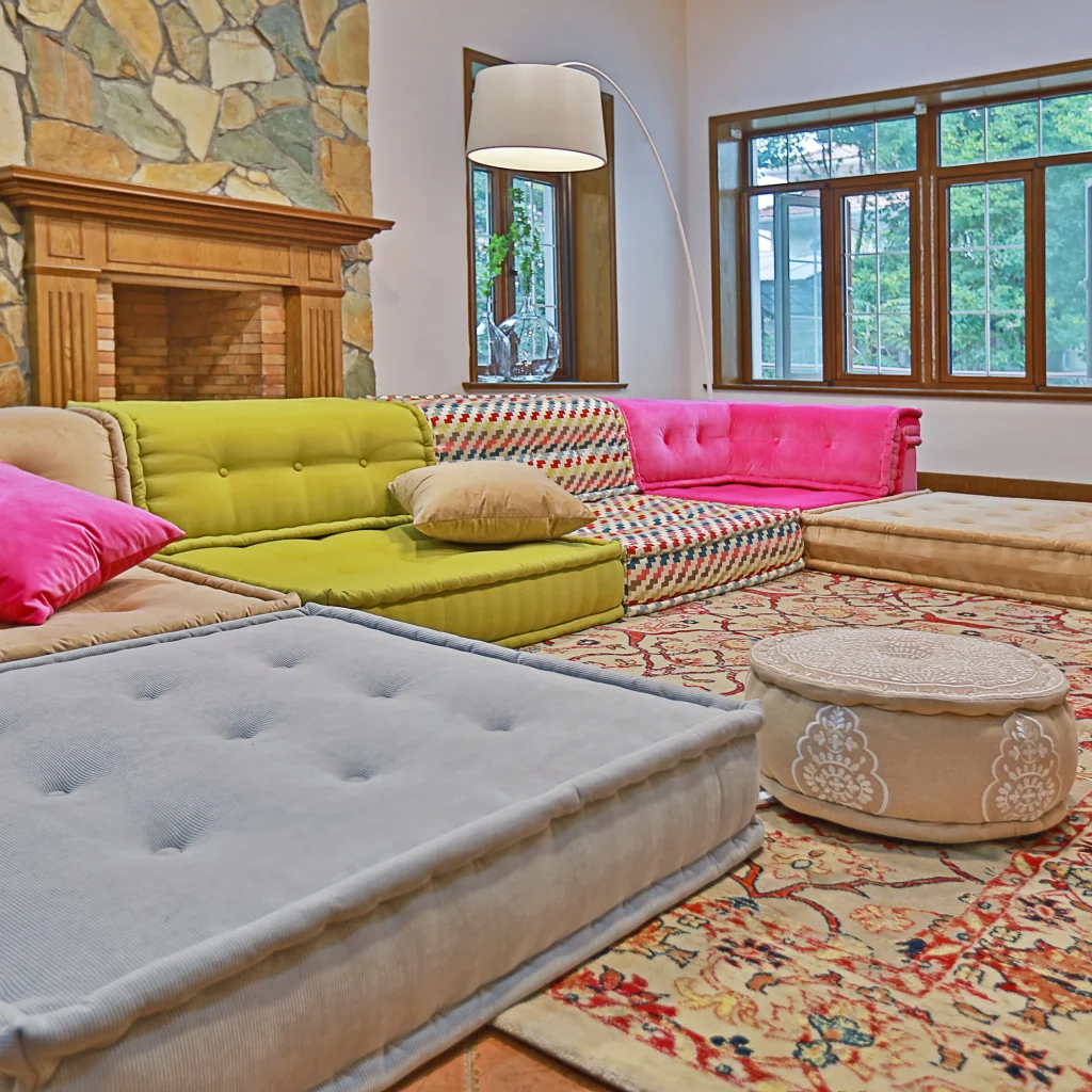 French Daybed Sofa: Mo
