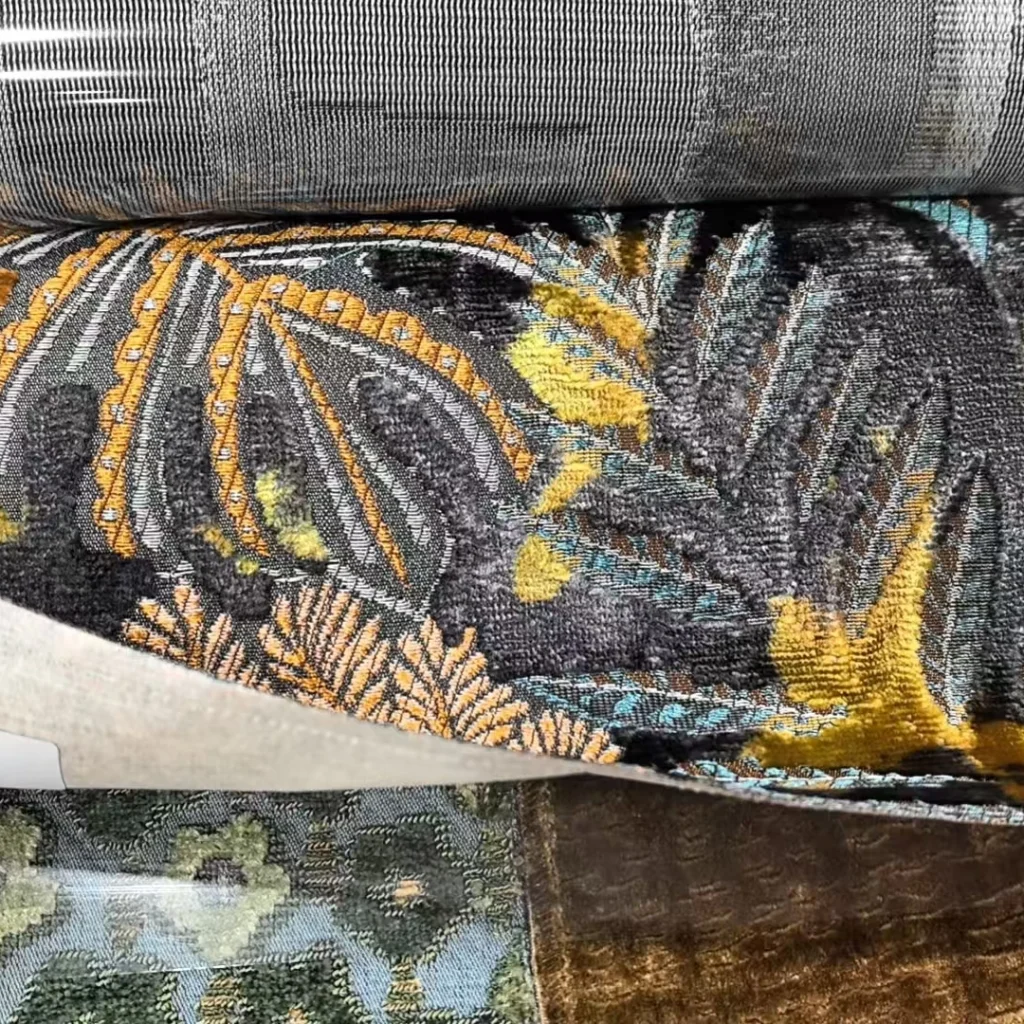 Fabric- Gorgeous Leaves 22