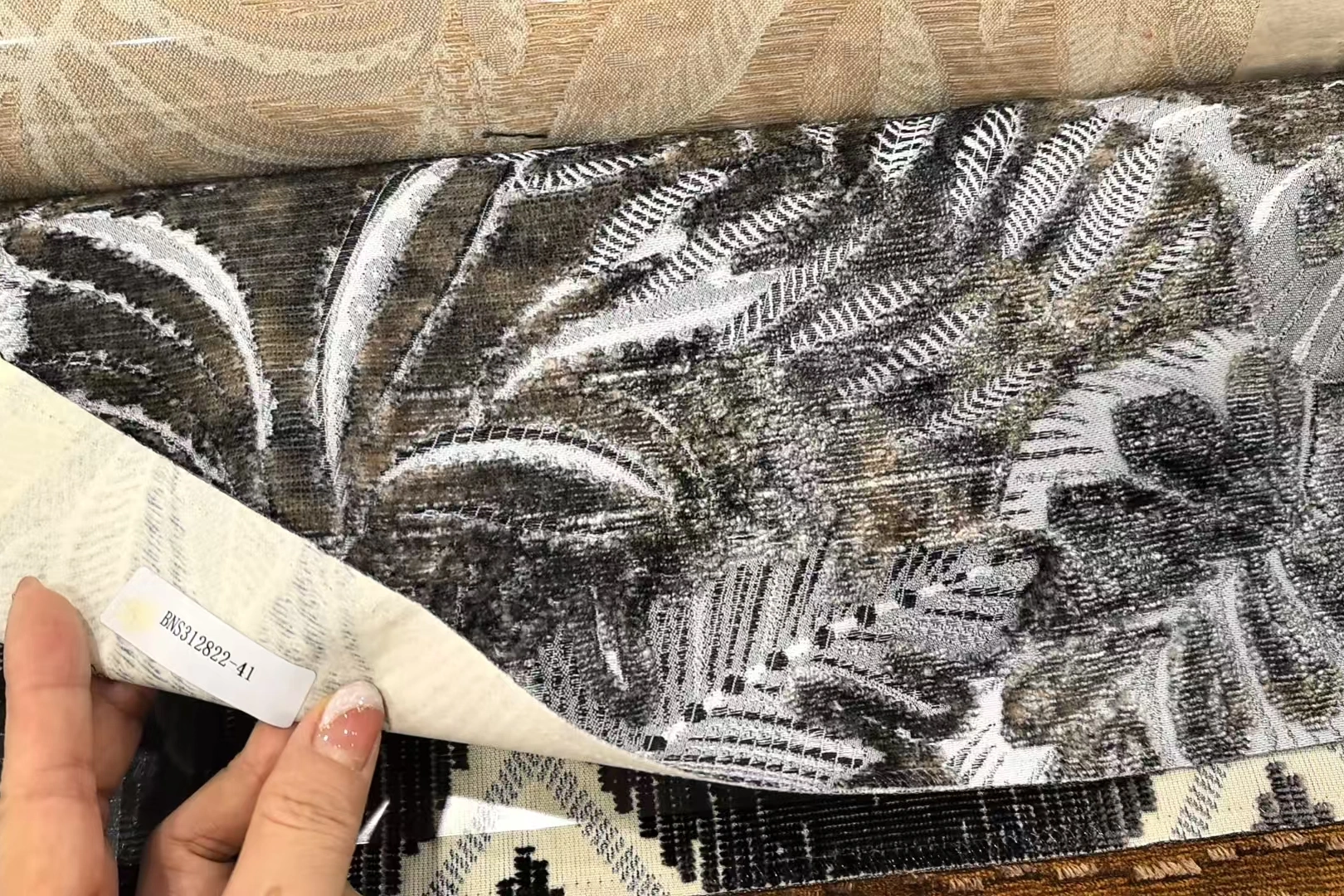 Fabric- Gorgeous Leaves 41