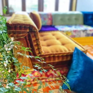 French Daybed Sofa: Hung
