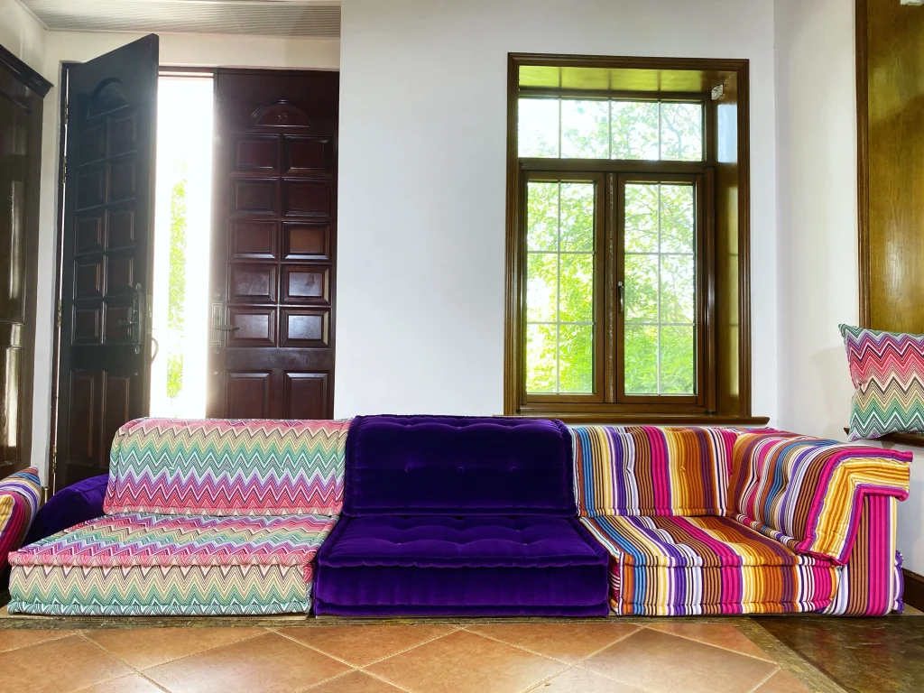 French Daybed Sofa: Simon M