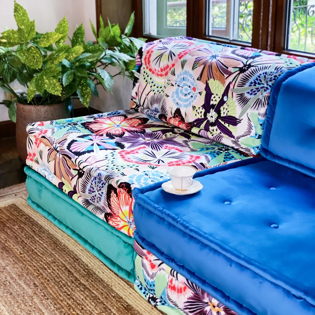 French Daybed Sofa: Alison