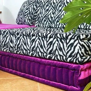 French Daybed Sofa: Levin