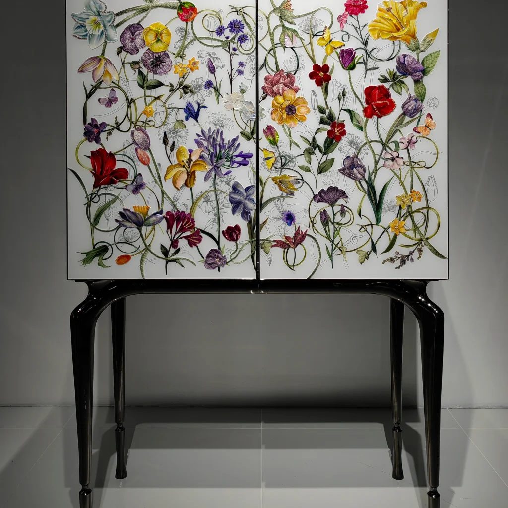 Crystal Inlay Furniture: Secret Garden Wine Cabinet (White)