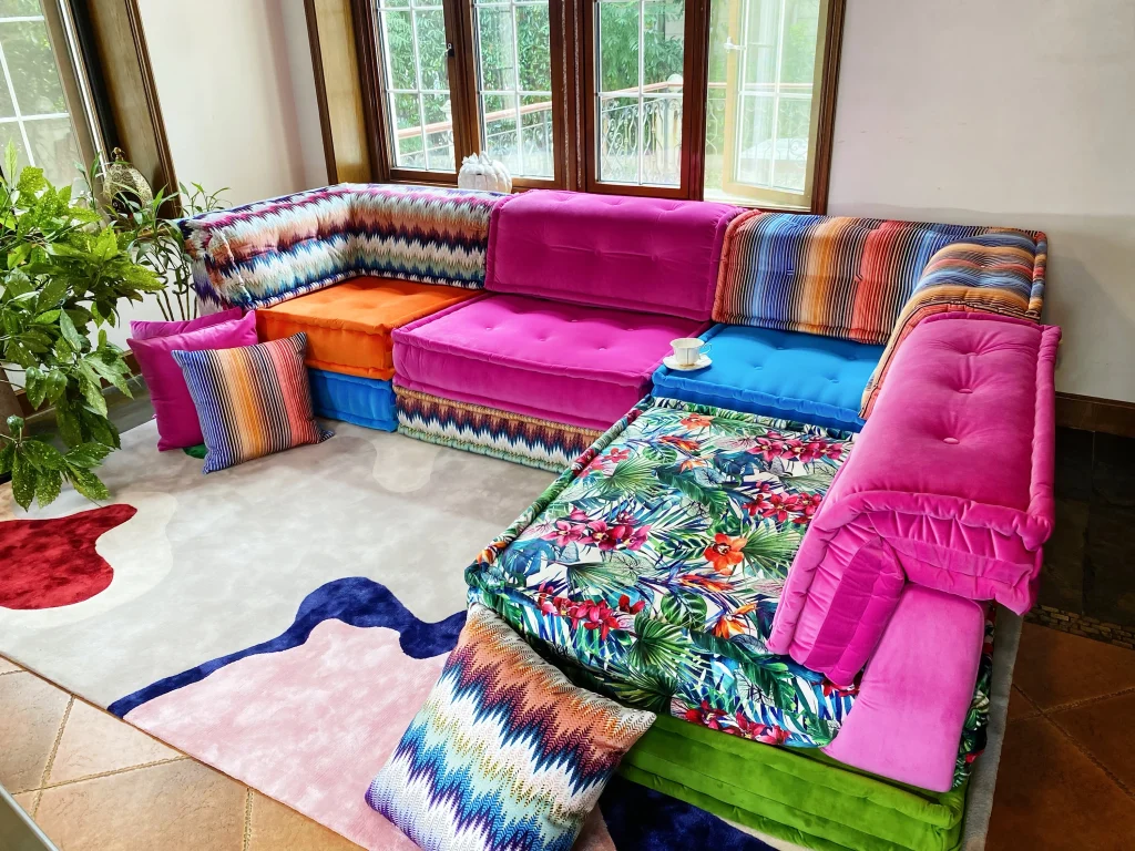 French Daybed Sofa: Marisa