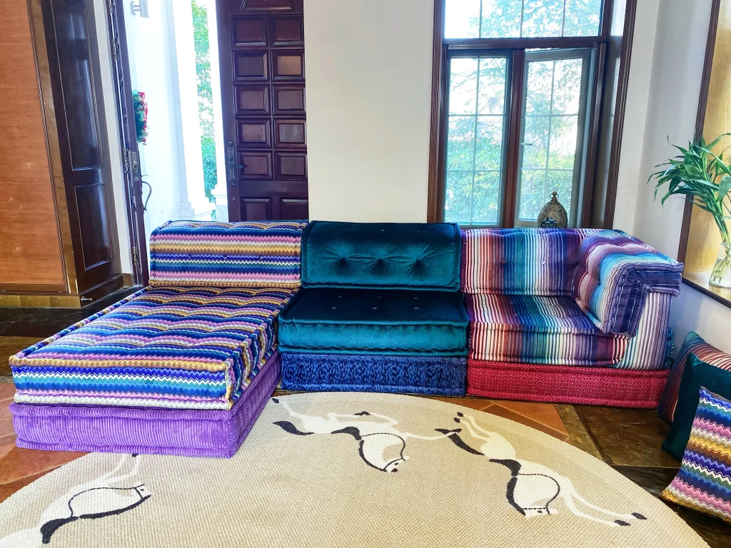 French Daybed Sofa: Melissa