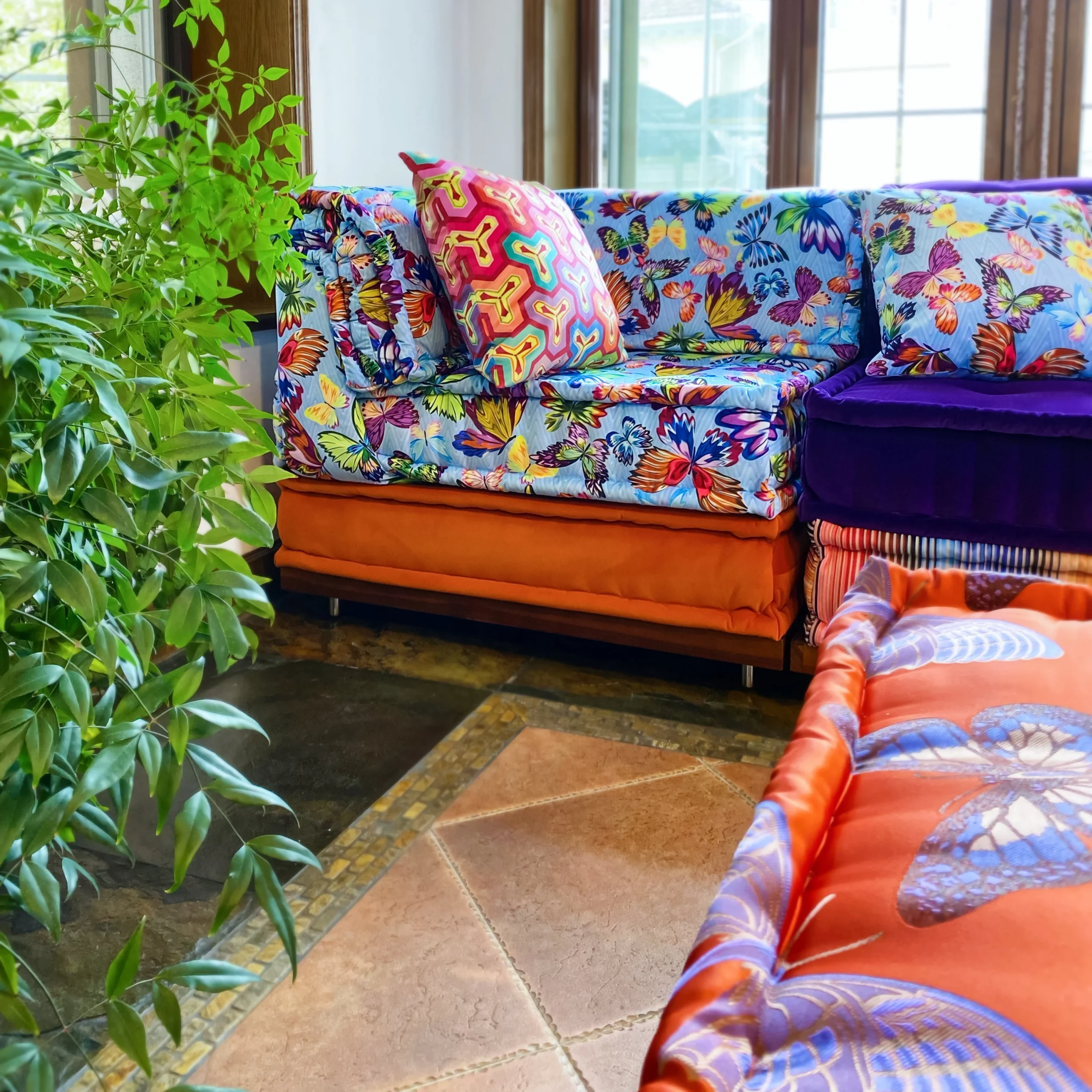 French Daybed Sofa: Nikki