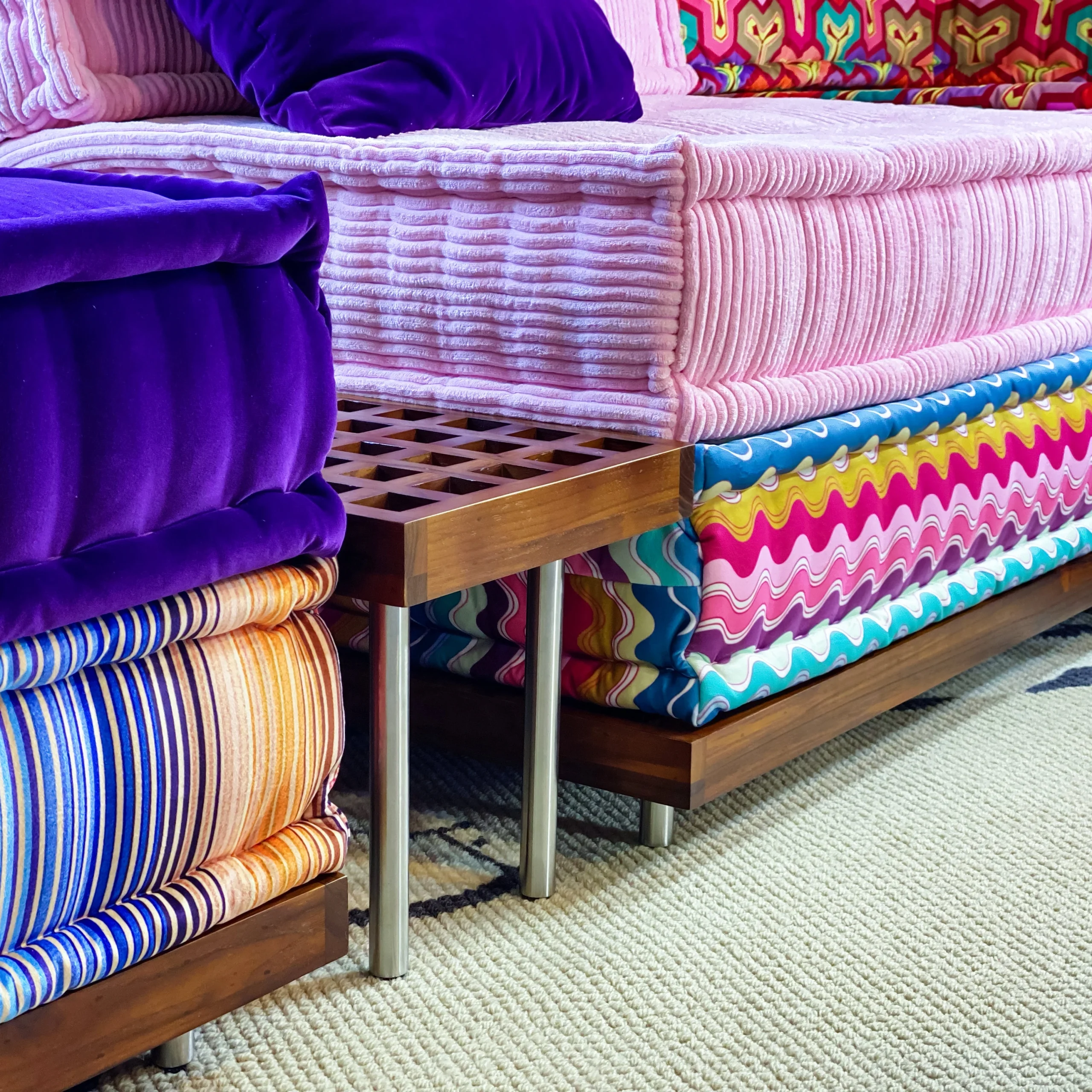 French Daybed Sofa: Nikki