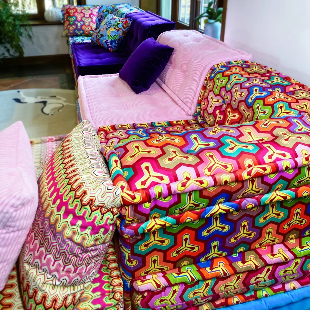 French Daybed Sofa: Nikki