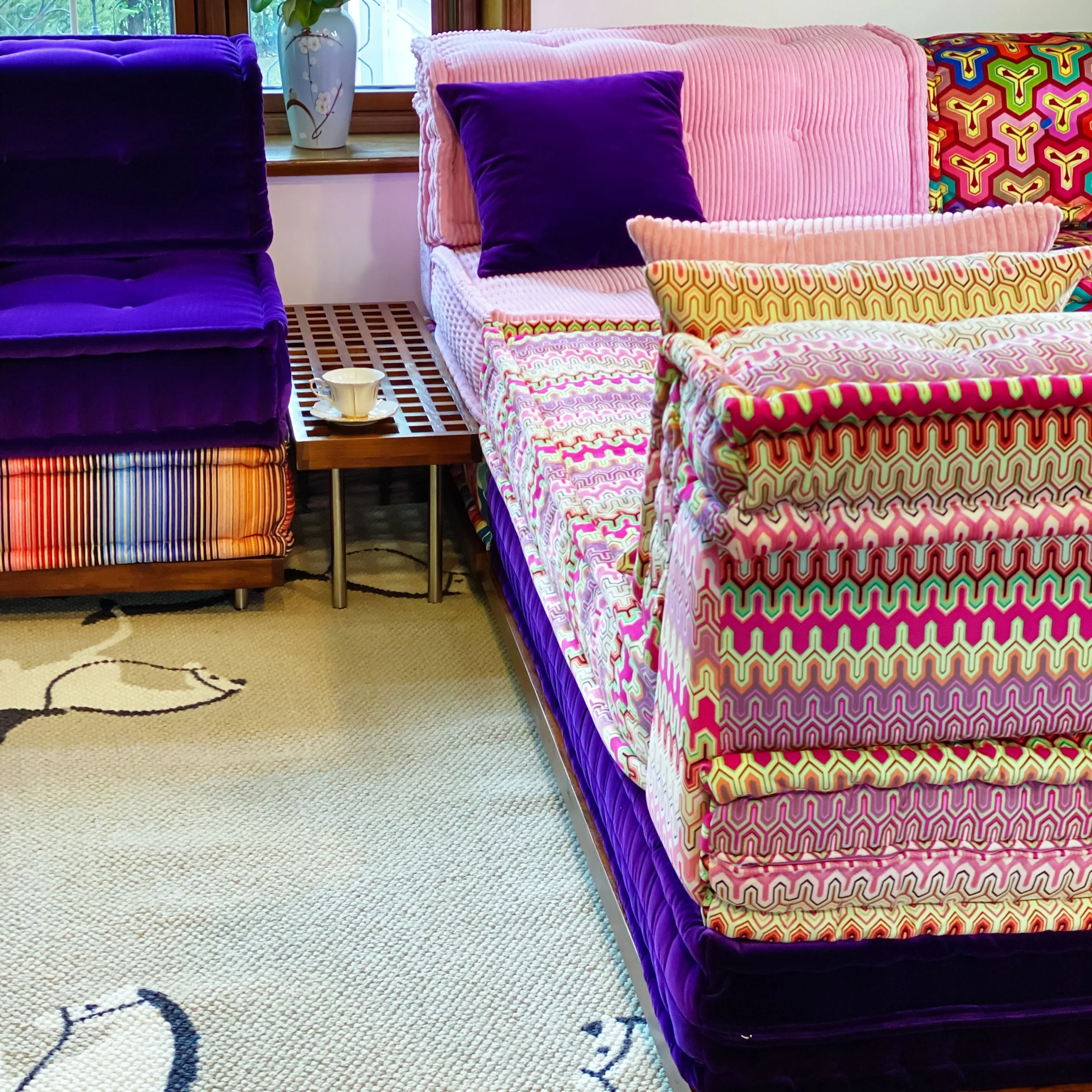 French Daybed Sofa: Nikki