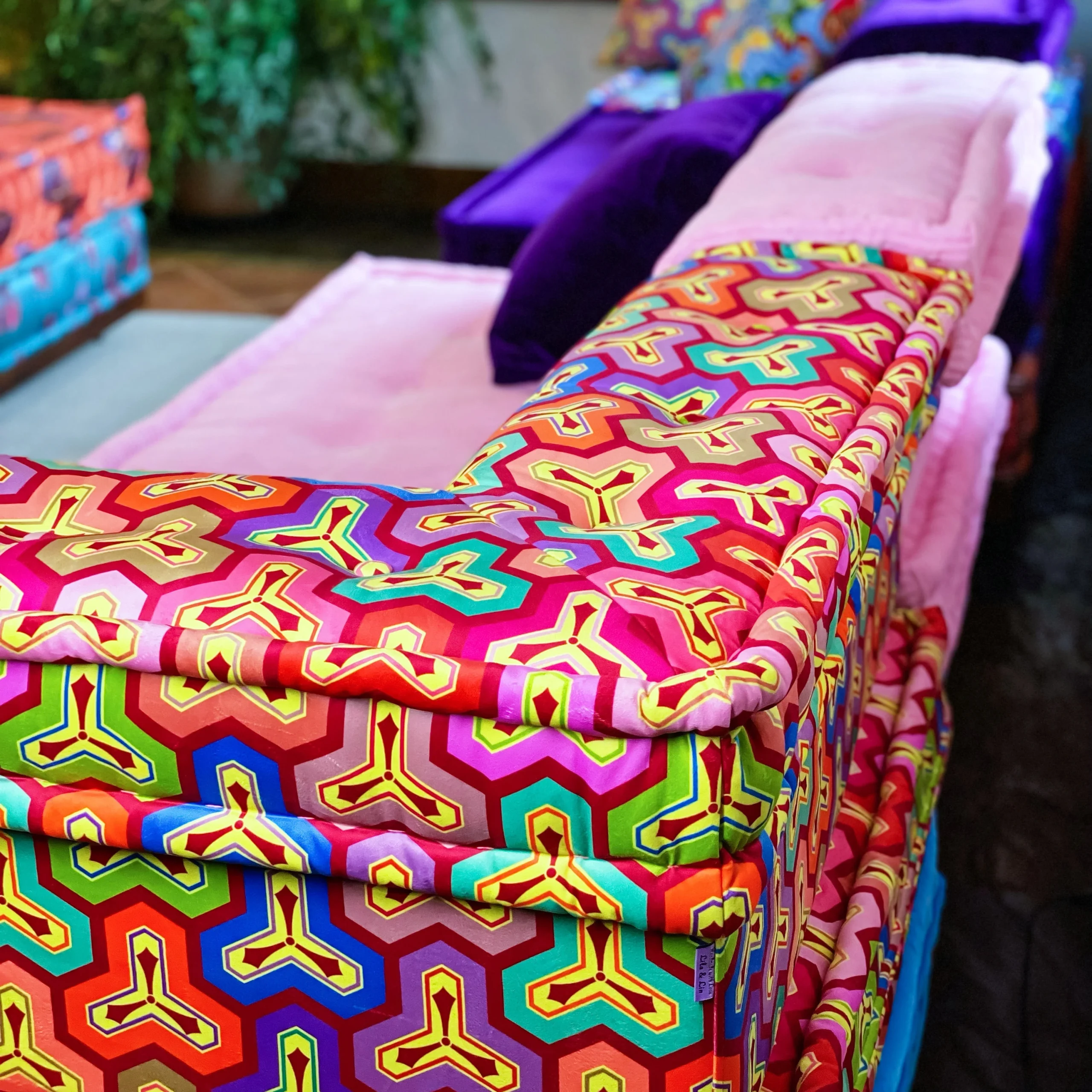 French Daybed Sofa: Nikki