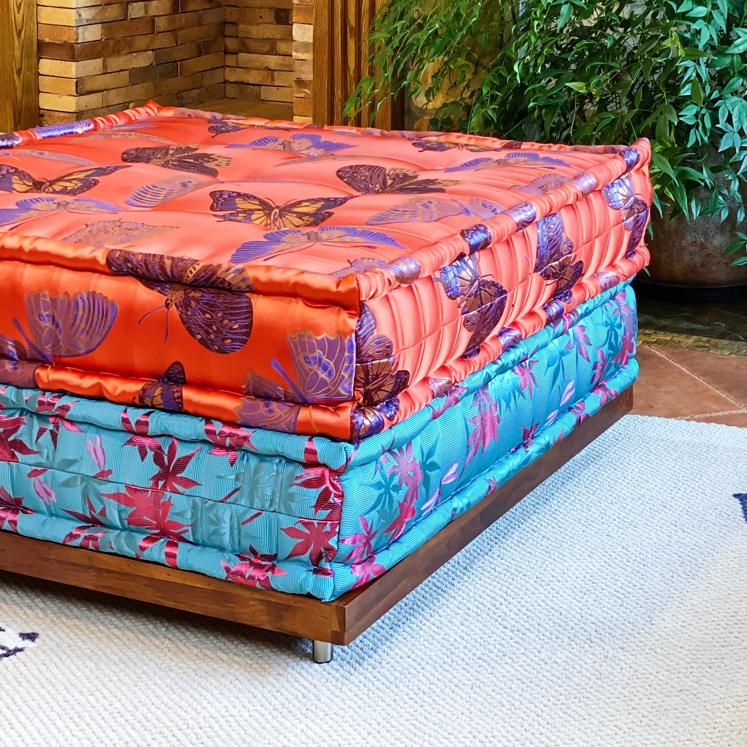 French Daybed Sofa: Nikki