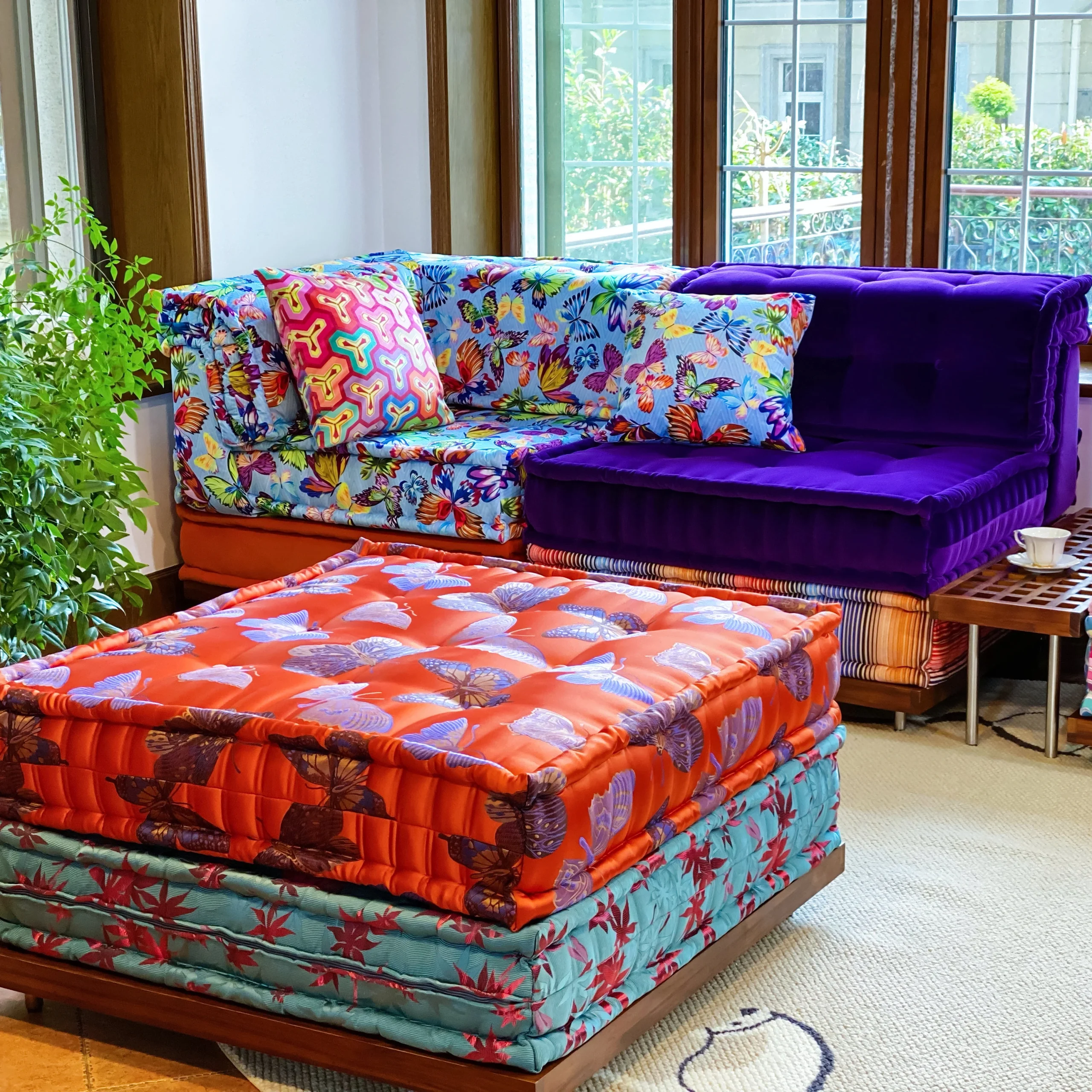French Daybed Sofa: Nikki