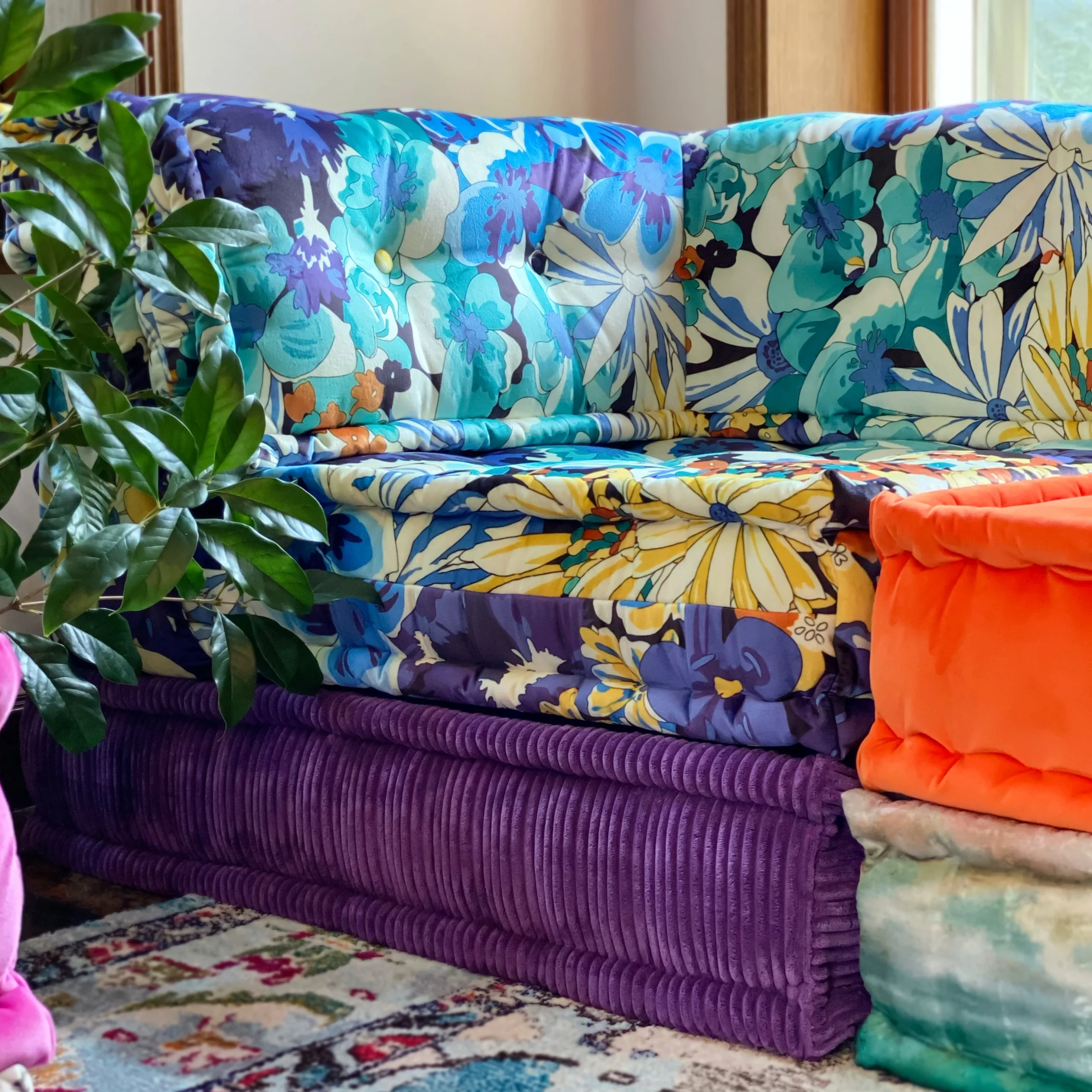 French Daybed Sofa: Nissa