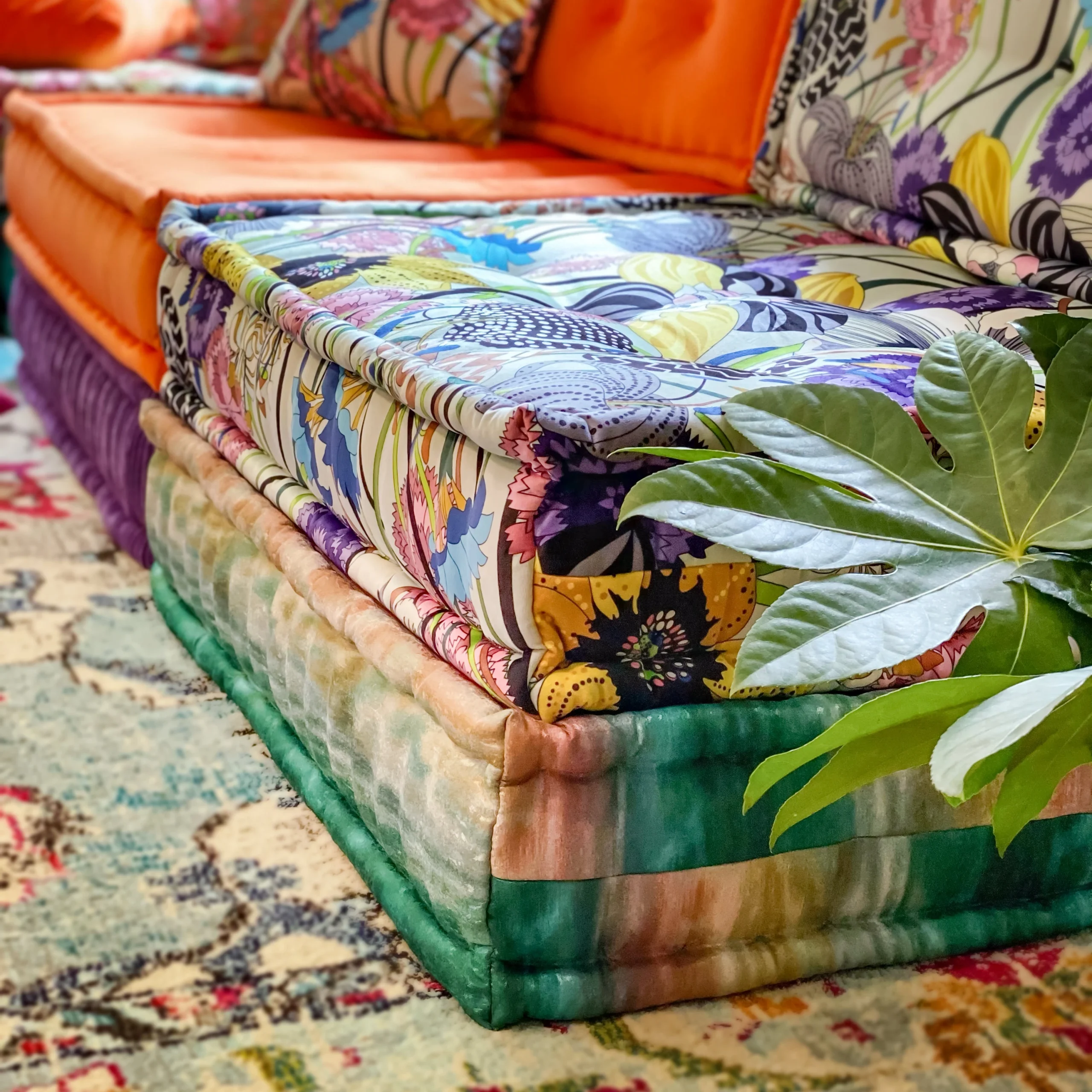 French Daybed Sofa: Nissa